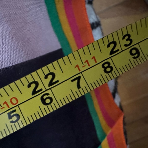 Scarf - Picture 11 of 11